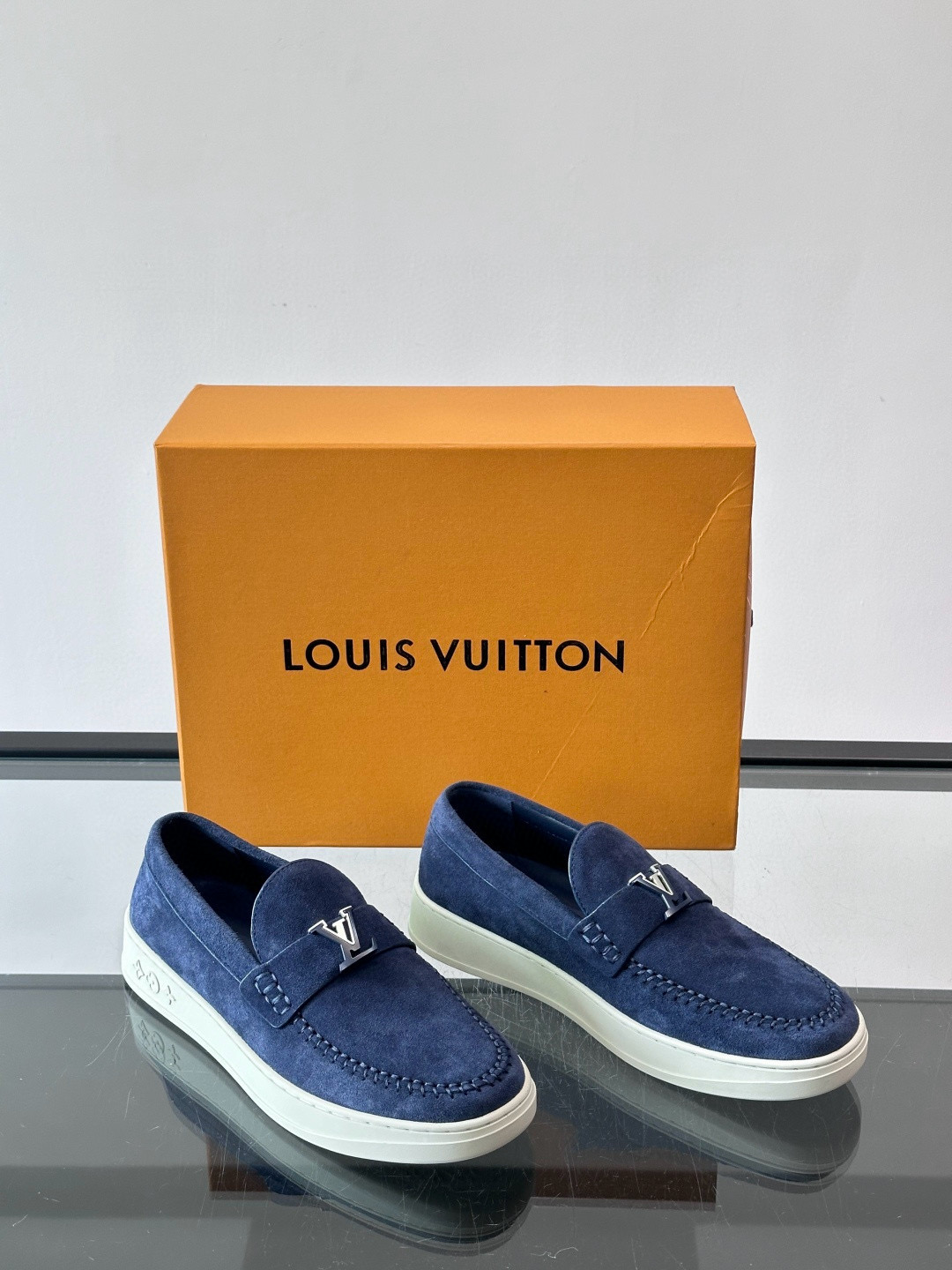 루이비통 Louis Vuitton 로퍼 슈즈
