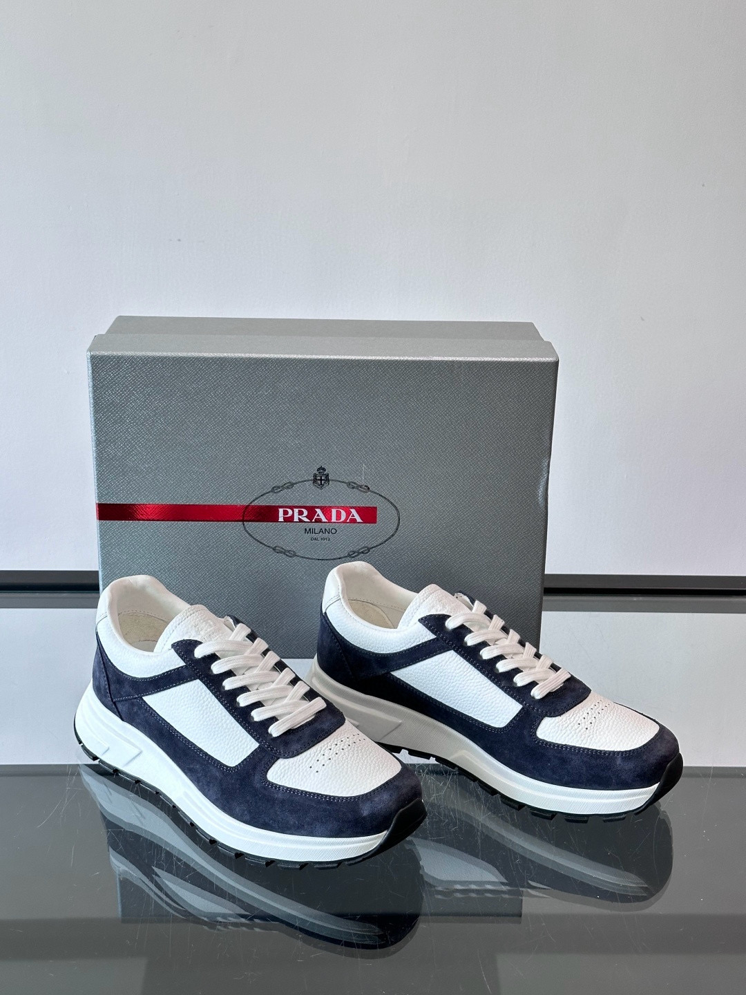 프라다 Prada 스니커즈