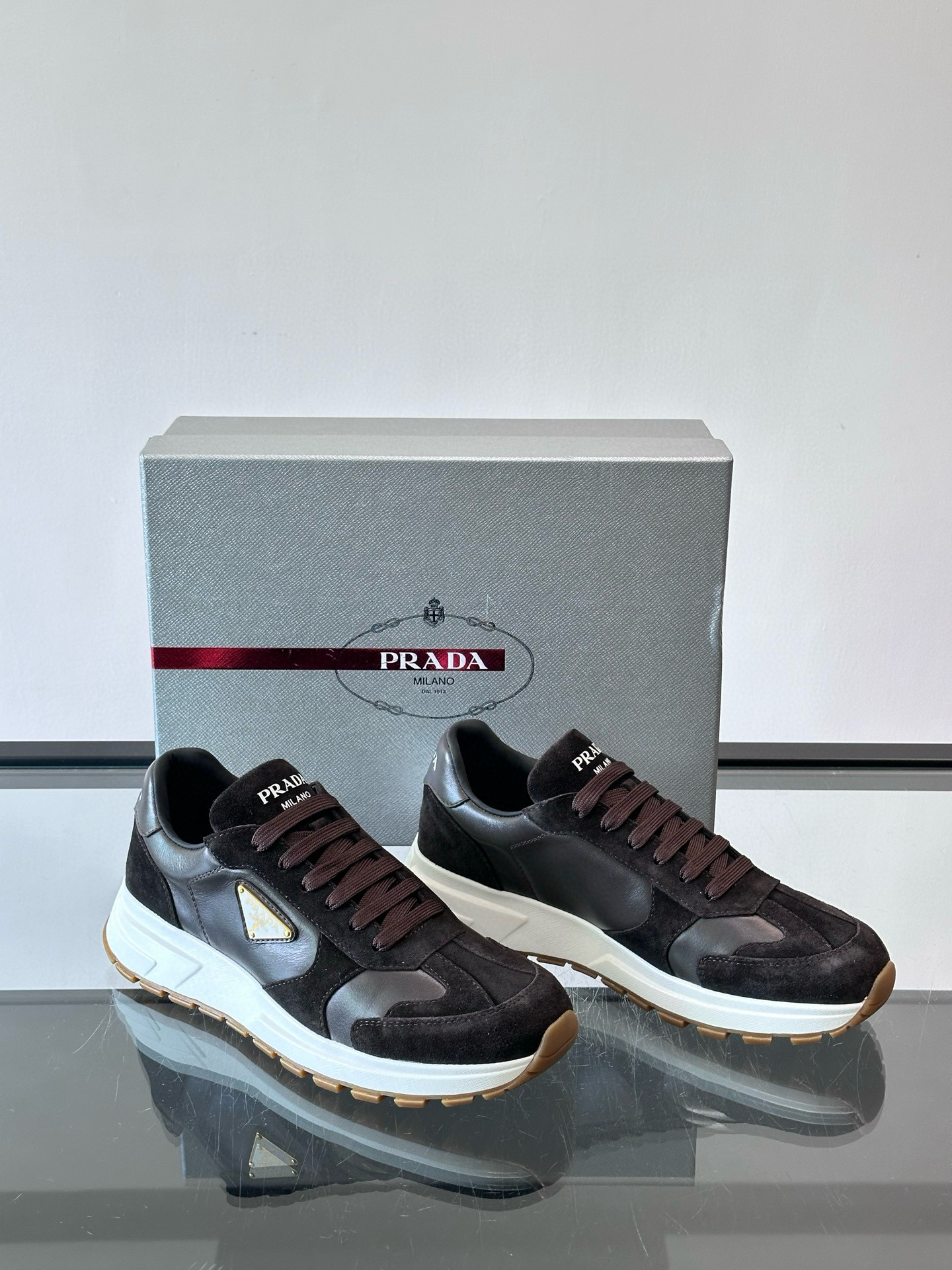 프라다 Prada 스니커즈