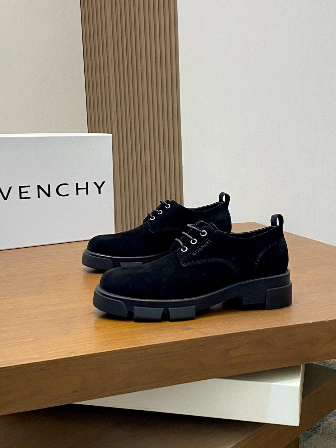 지방시 Givenchy Show 스니커즈