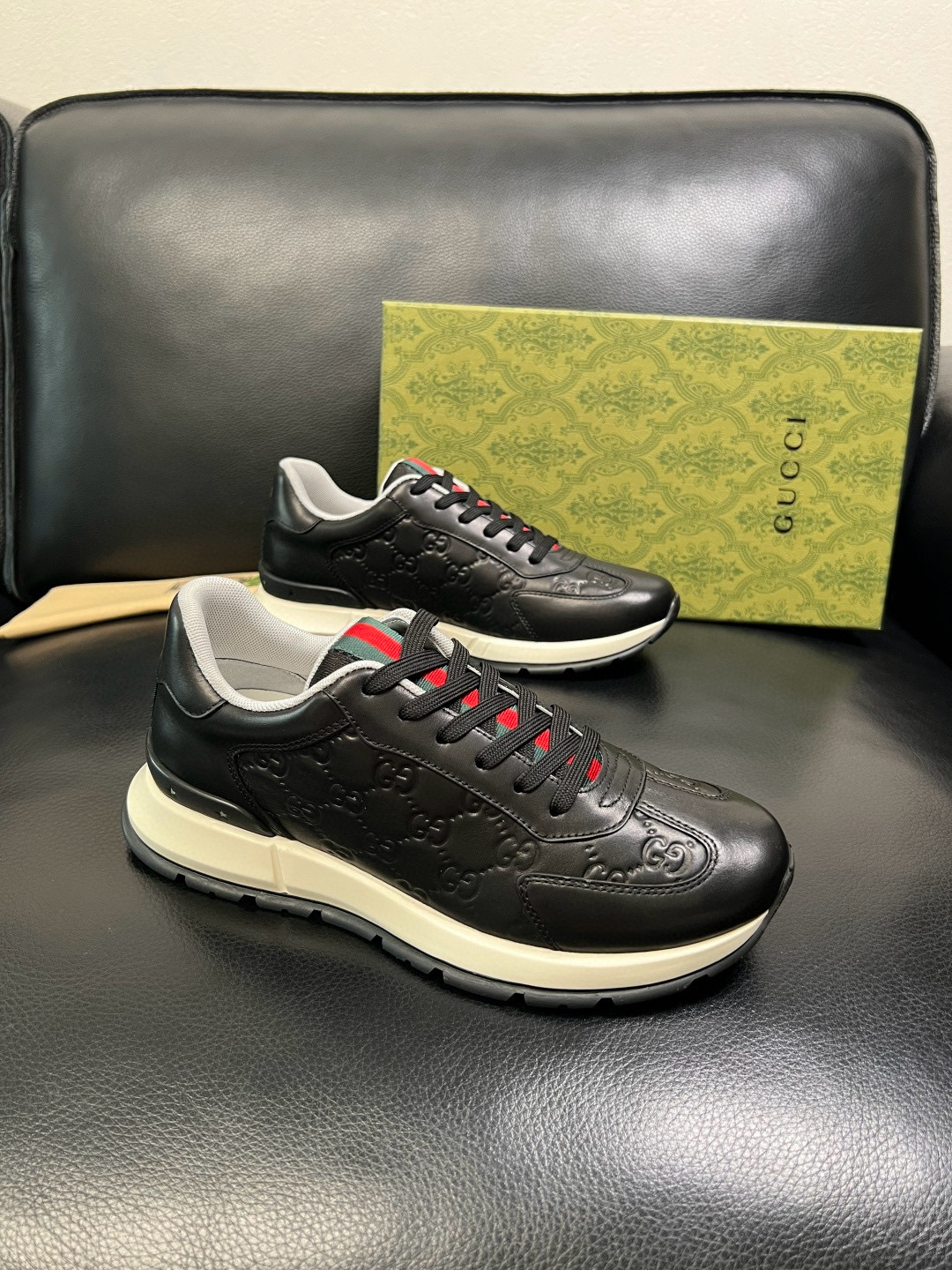 구찌 Gucci 스니커즈