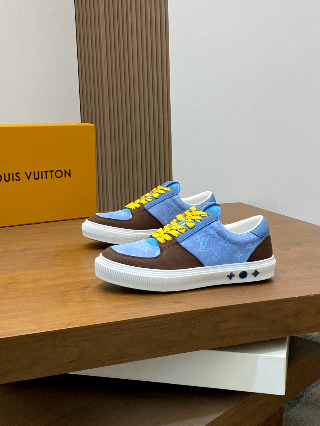 루이비통 Louis Vuitton 스니커즈