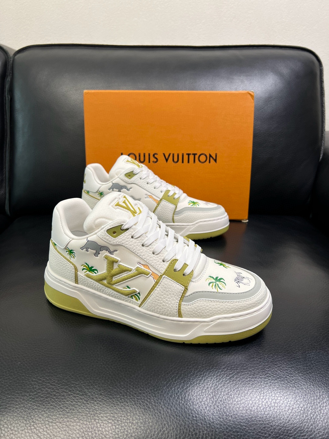 루이비통 Louis Vuitton 스니커즈