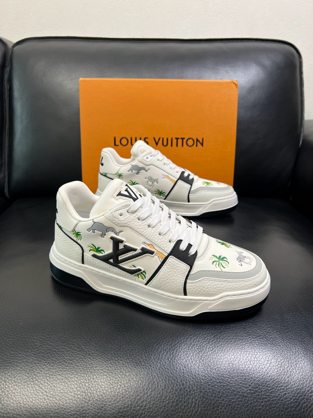 루이비통 Louis Vuitton 스니커즈