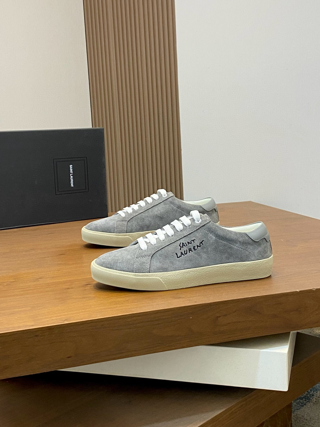 생로랑 Saint Laurent 스니커즈