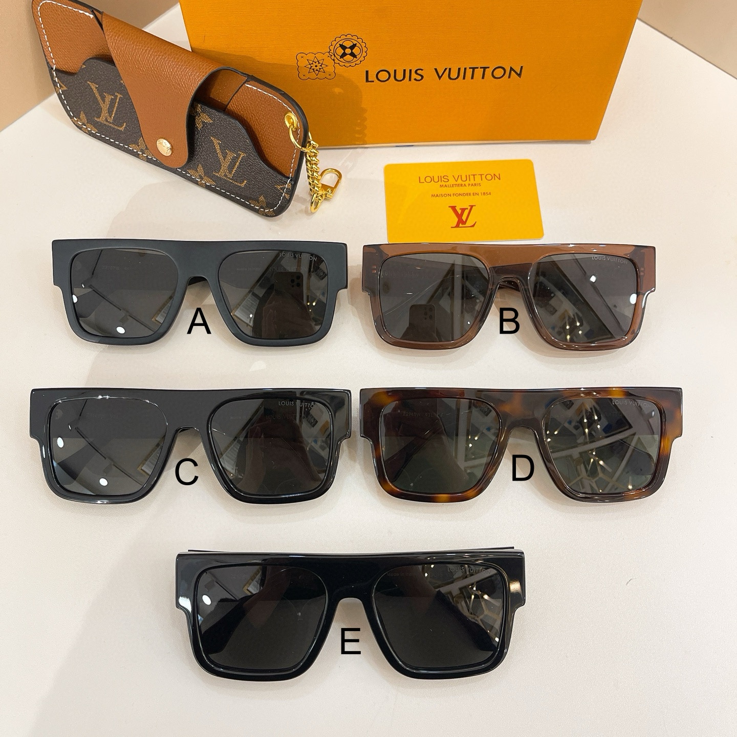 루이비통 Louis Vuitton Z3148W 55口19-145