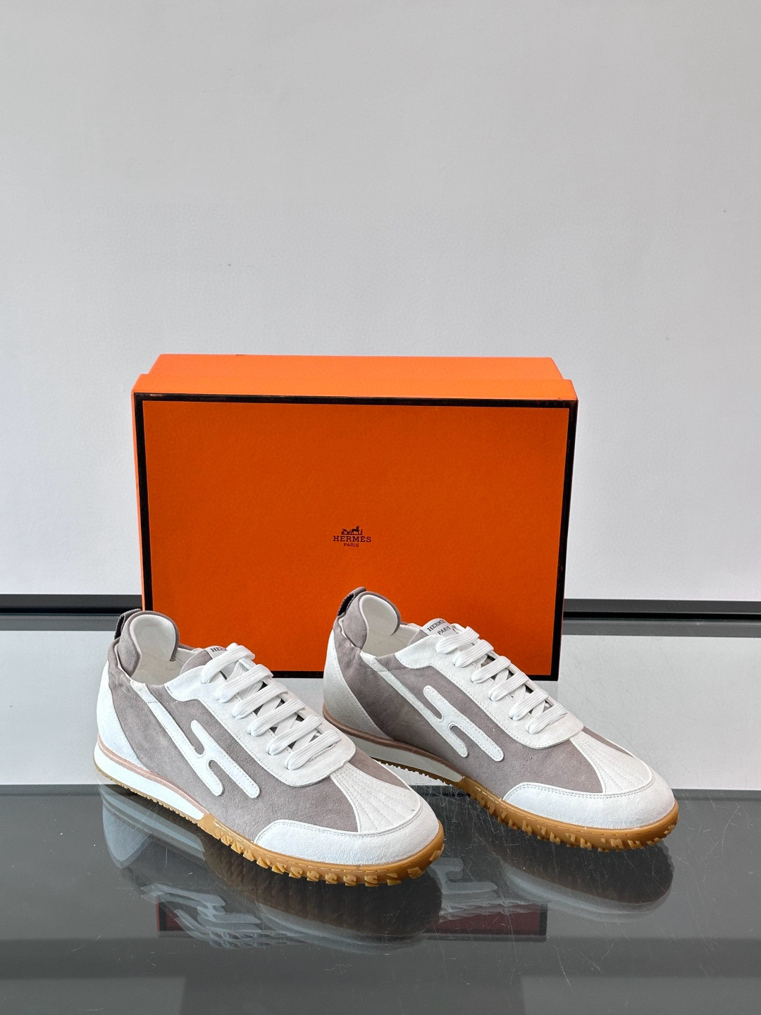 에르메스 Hermes Jet 스니커즈