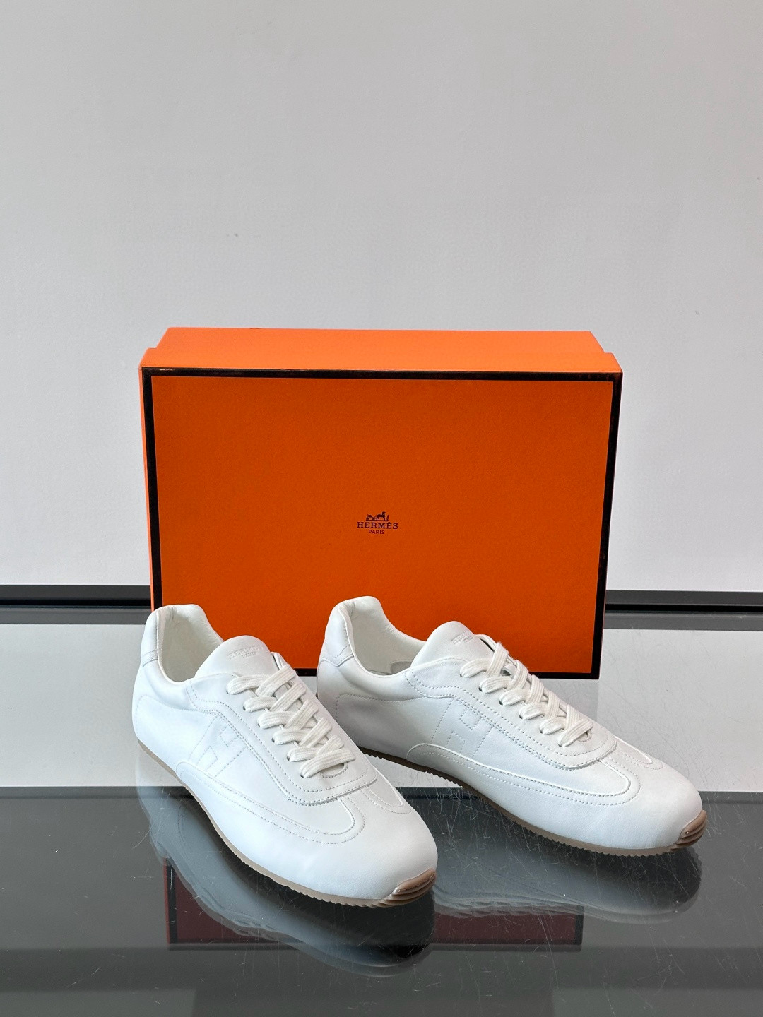 에르메스 Hermes 스니커즈