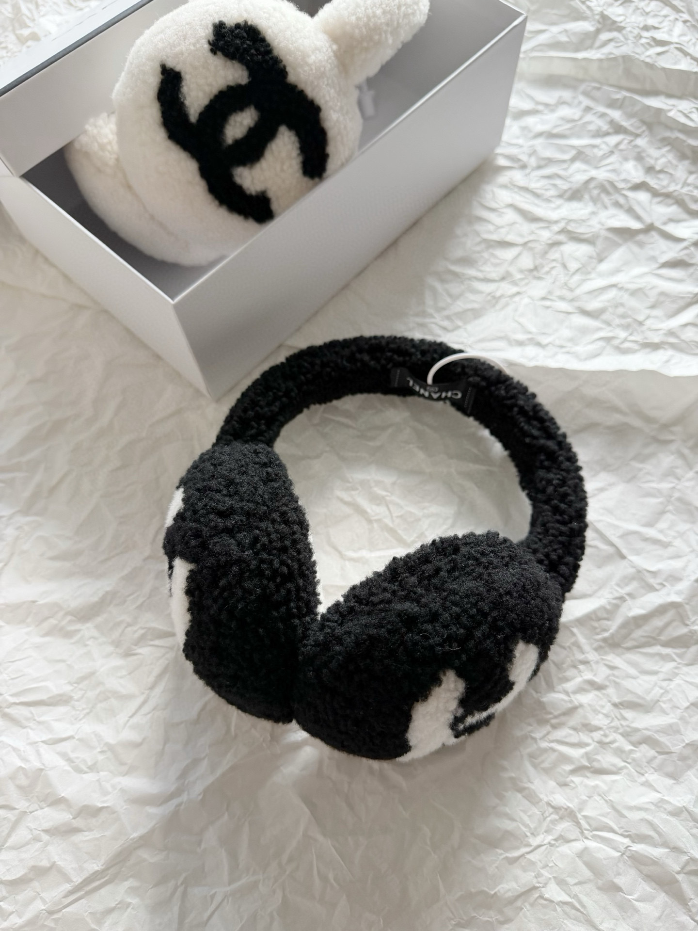 샤넬 CHANEL 귀마개 Black