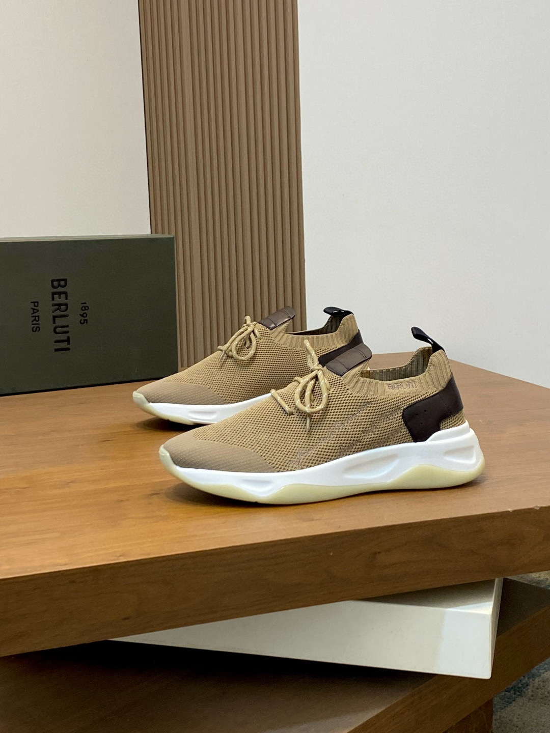 벨루티 Berluti Shadow 스니커즈