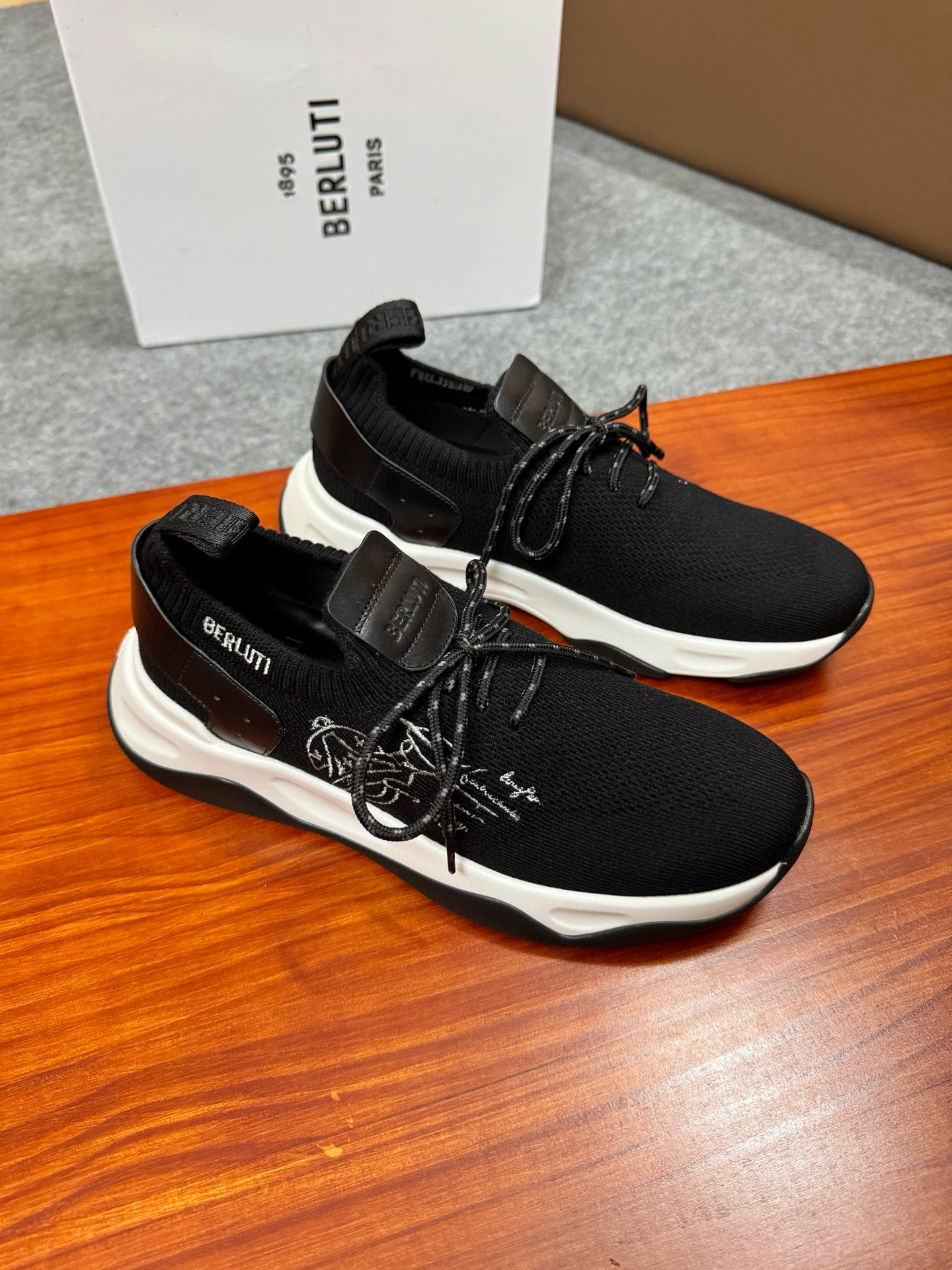 벨루티 Berluti 스니커즈