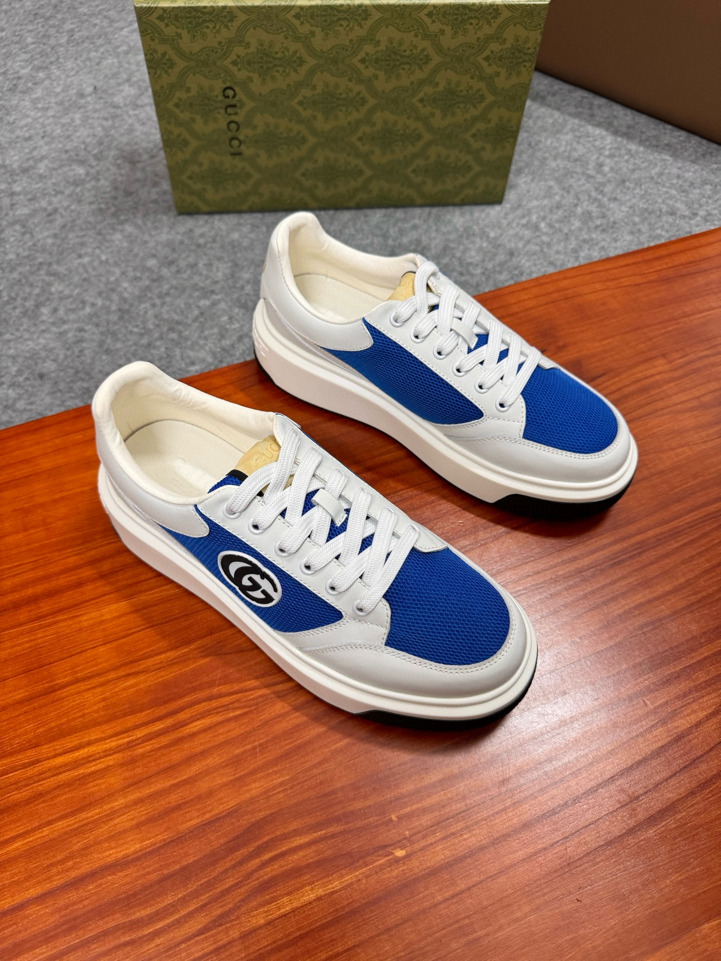 구찌 Gucci 스니커즈