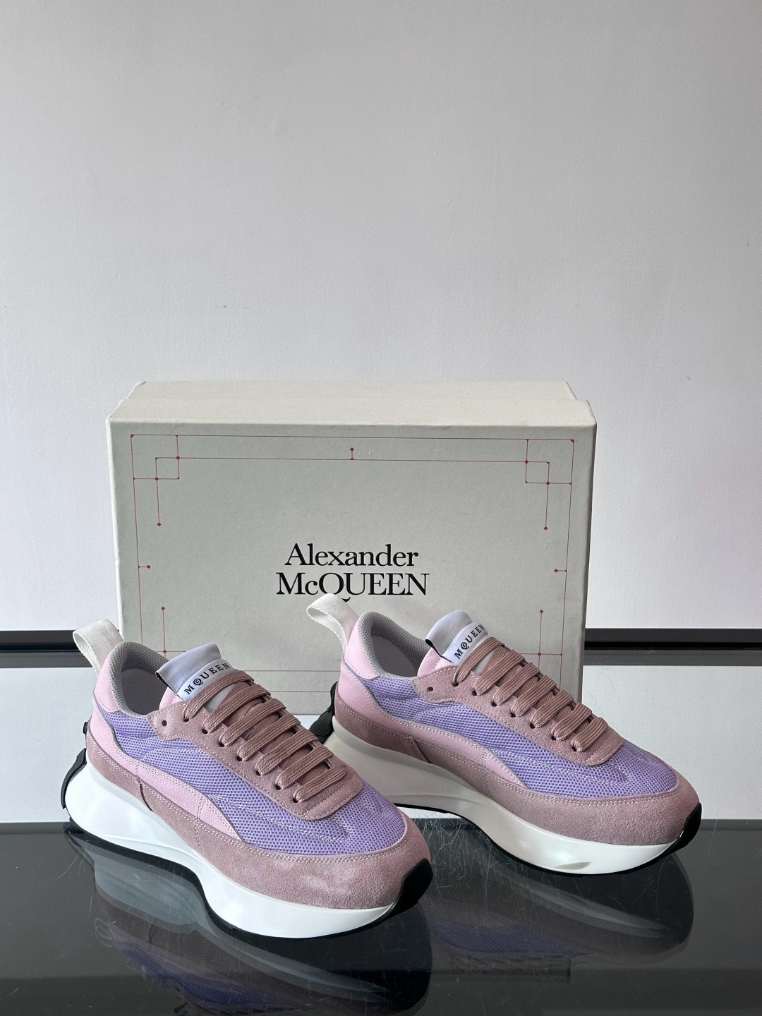 Alexander McQueen 스니커즈