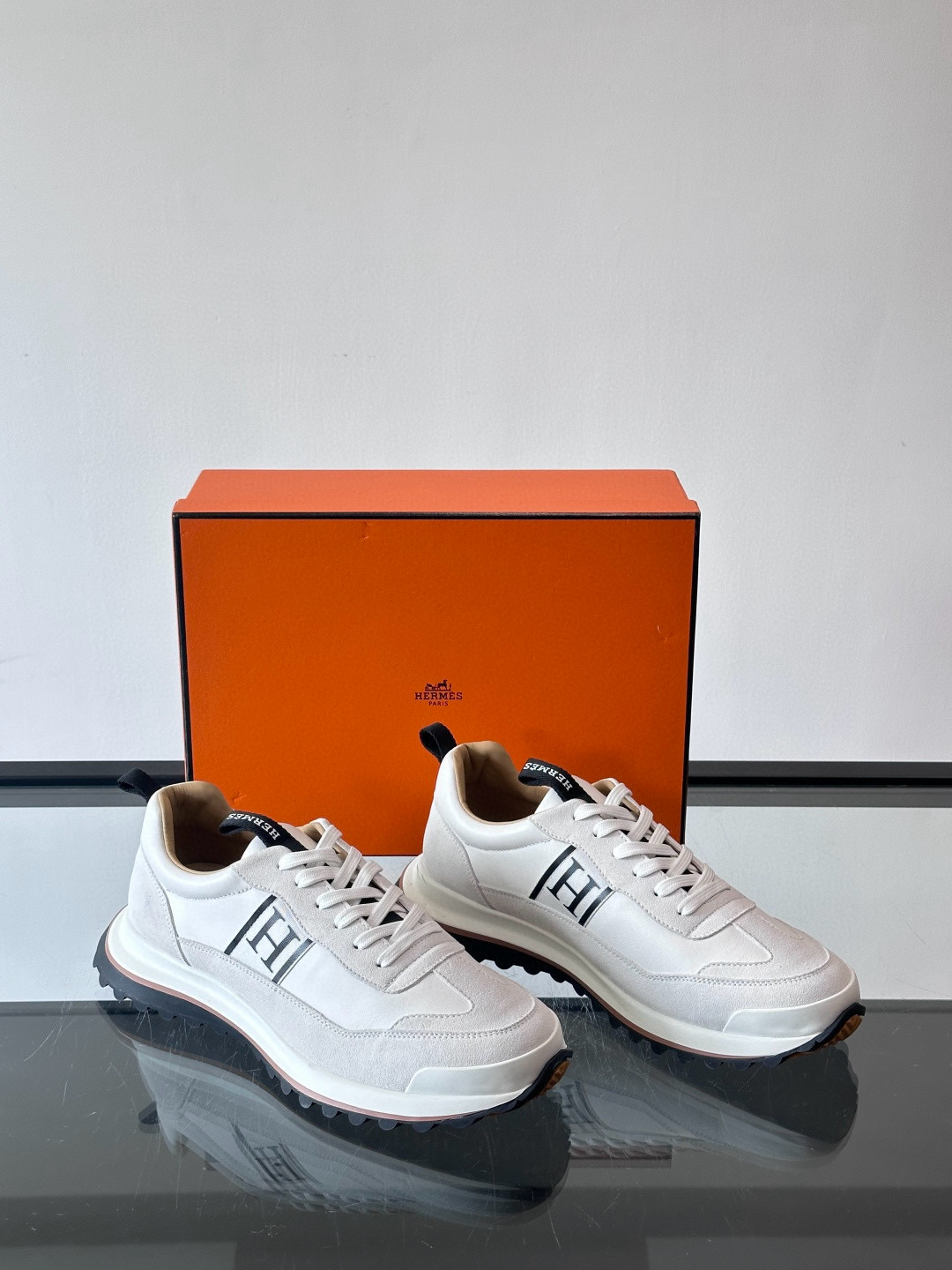 에르메스 Hermes Hugo 스니커즈