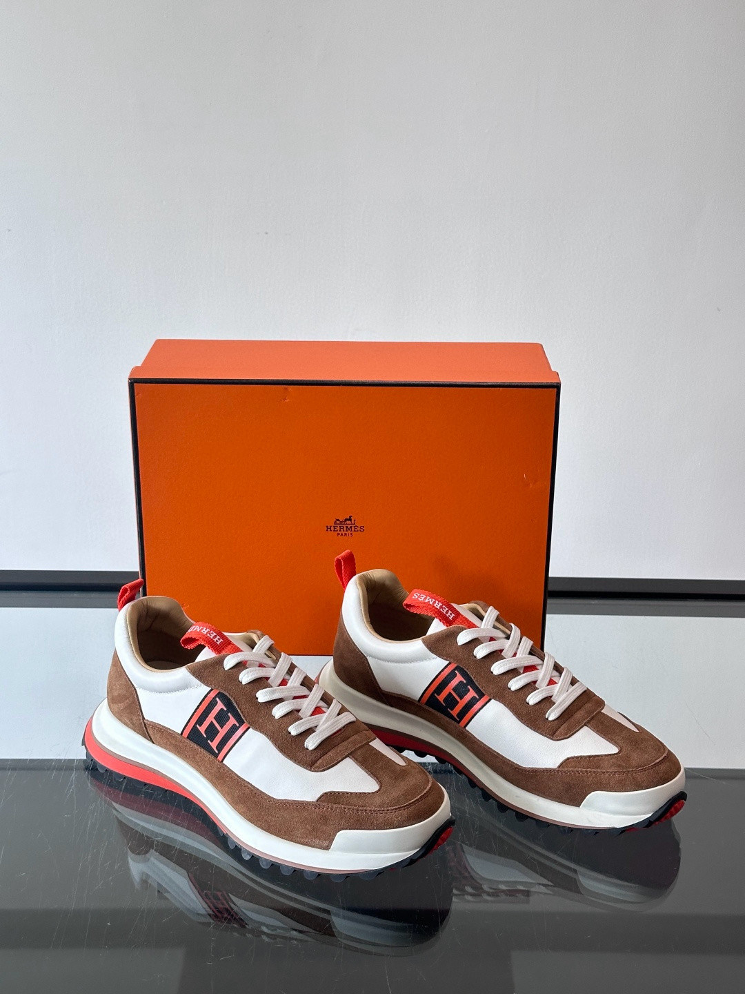 에르메스 Hermes Hugo 스니커즈