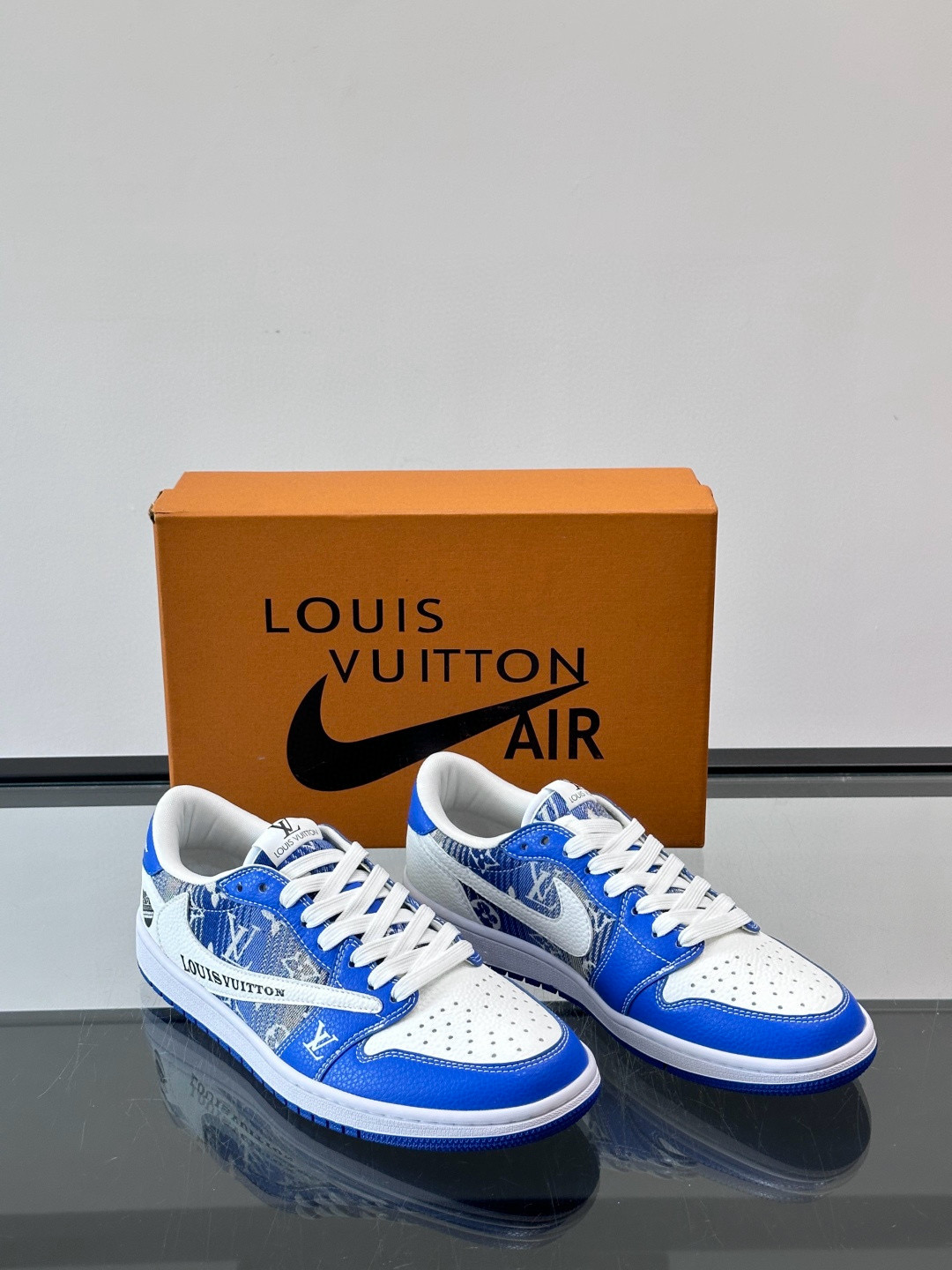 루이비통 Louis Vuitton & Nike Dunk Low스니커즈