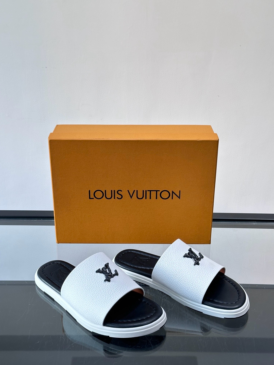 루이비통 Louis Vuitton Arrival 슬리퍼