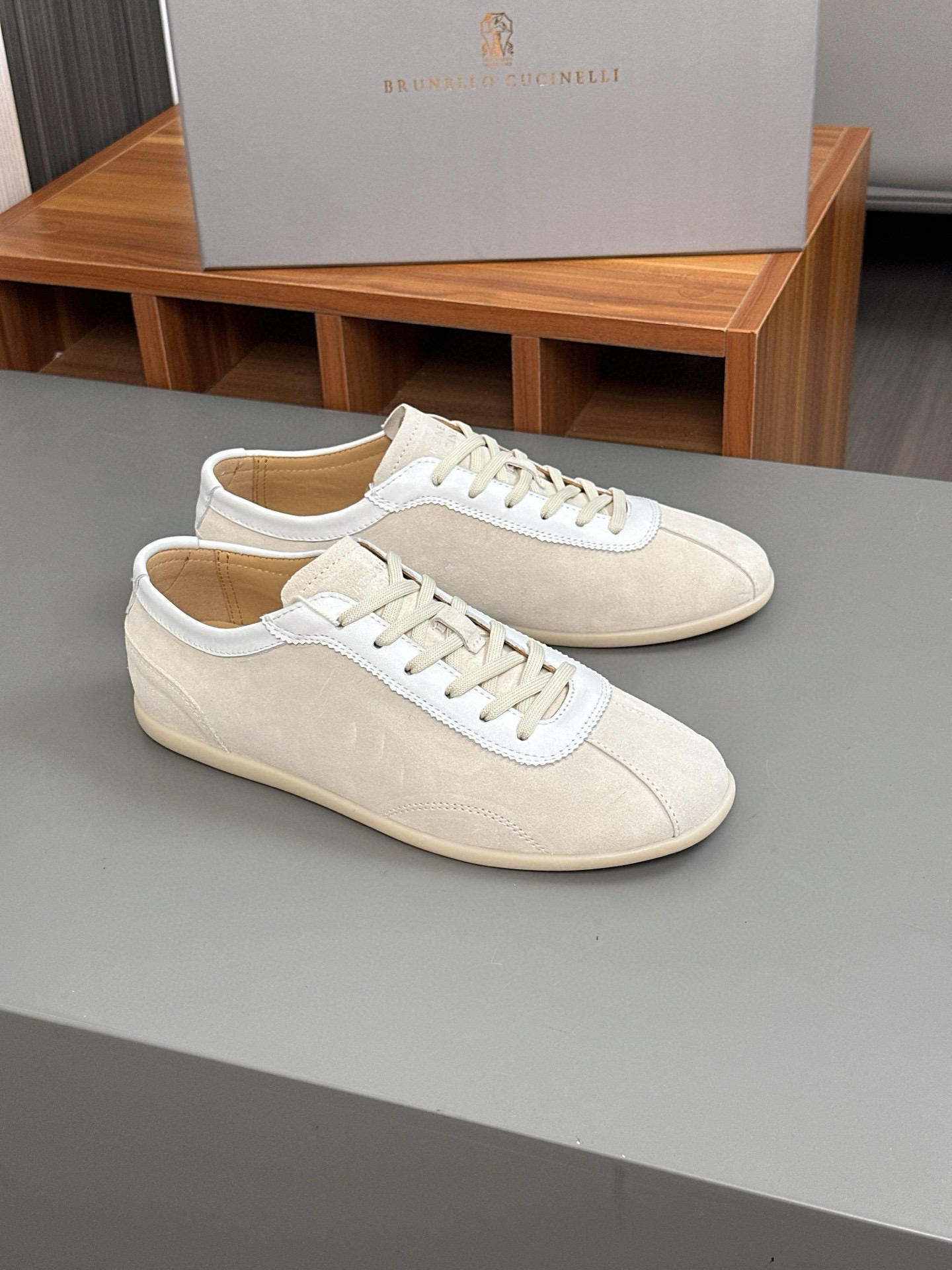 브루넬로 쿠치넬리 Brunello Cucinelli 9674 스니커즈