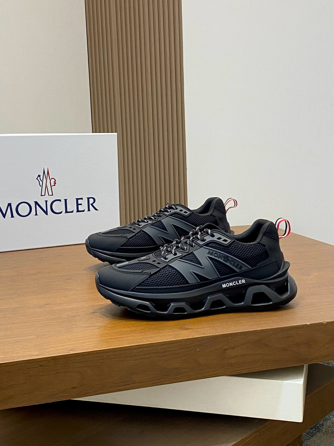 몽클레어 Moncler 스니커즈
