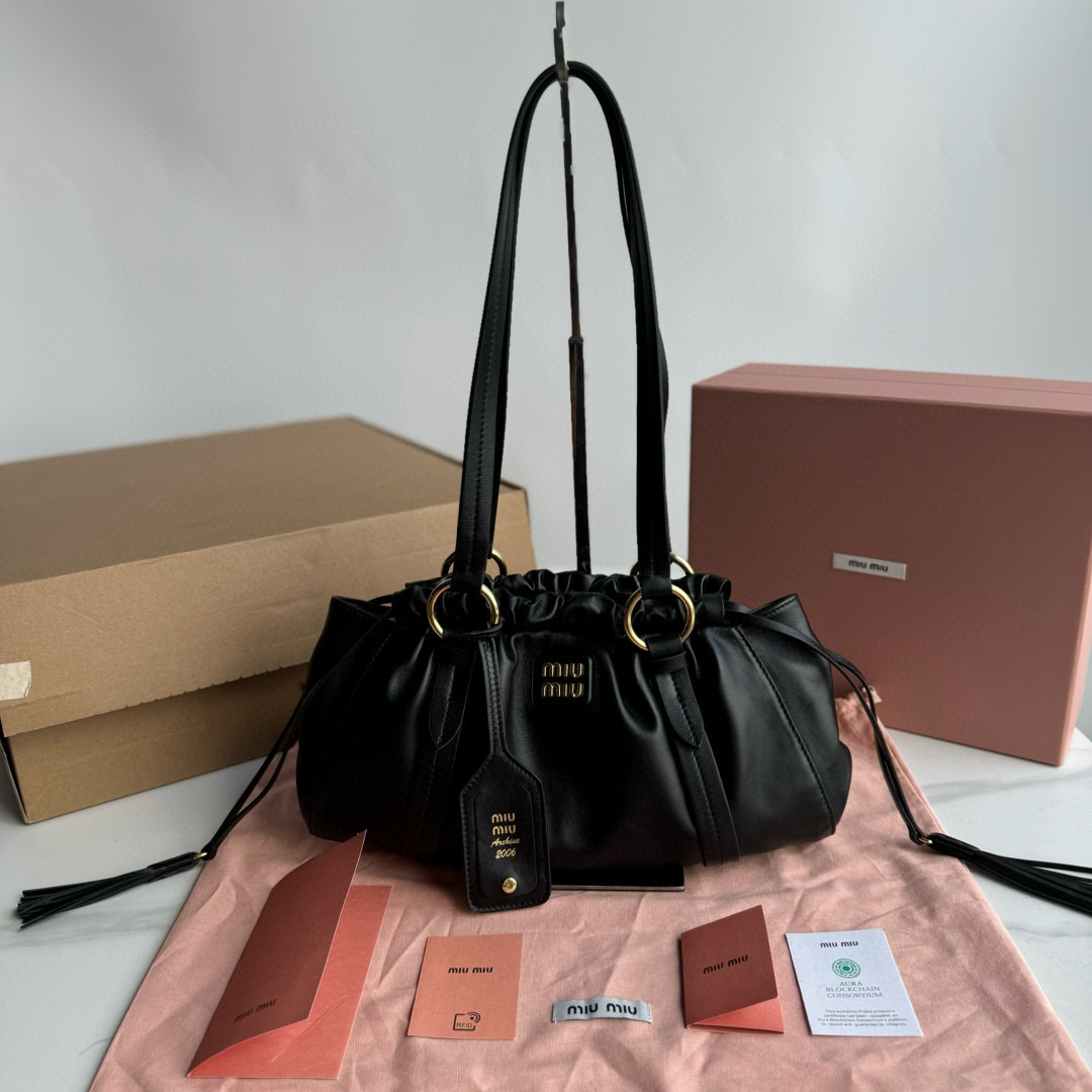 미우 미우 Miu Miu 5BG306 Joie Nappa Leather Small Bag Black 32cm