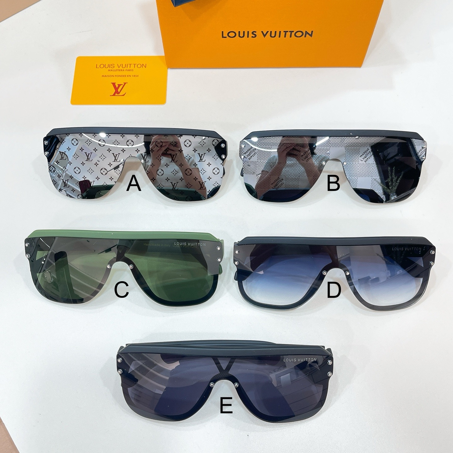 루이비통 Louis Vuitton Z2878U 53口22-140