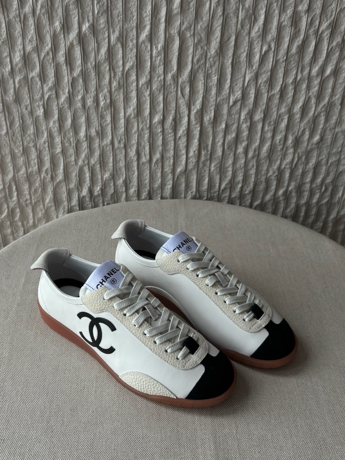 샤넬 CHANEL 스니커즈  White