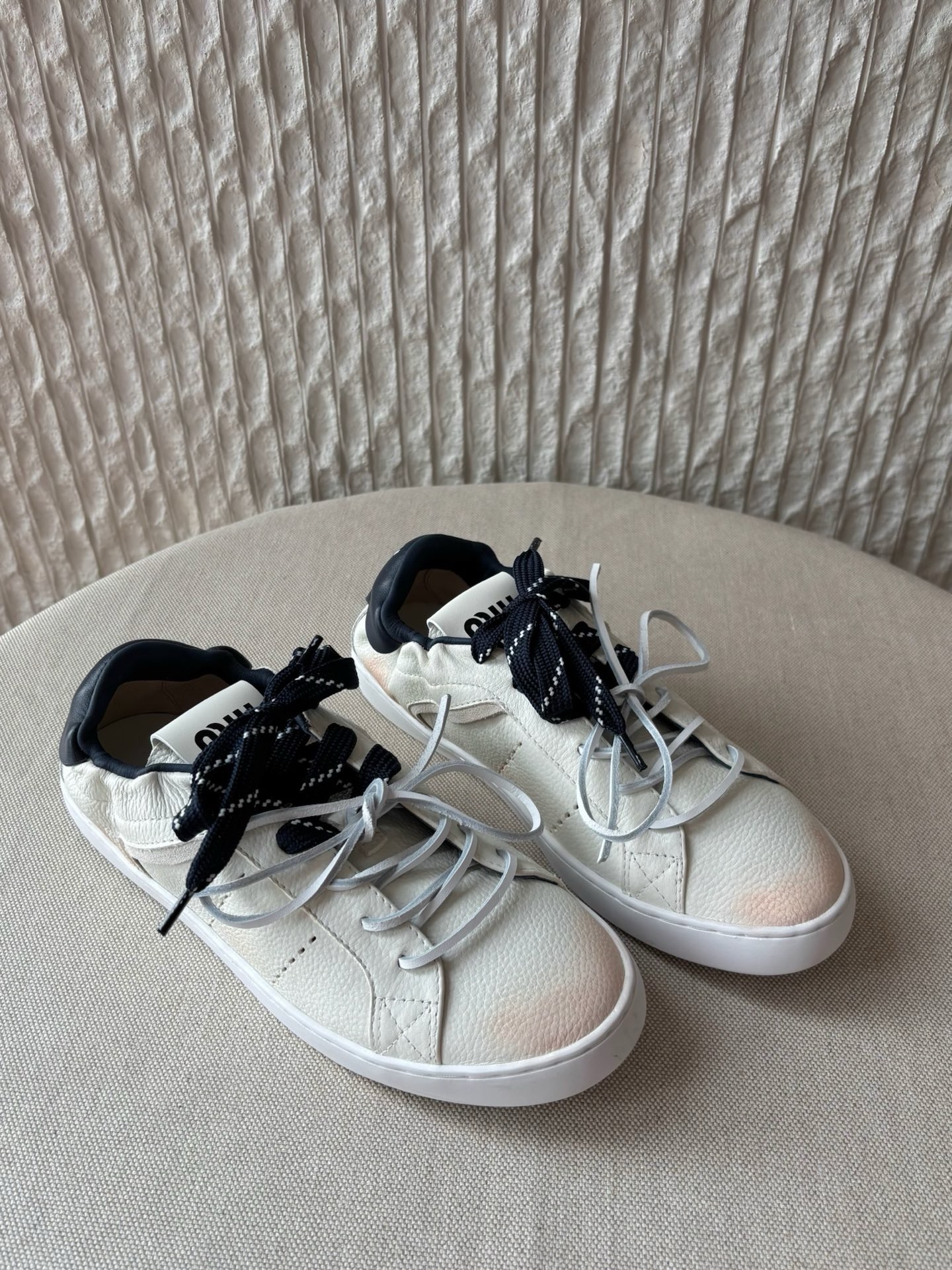 미우 미우 Miu Miu 스니커즈