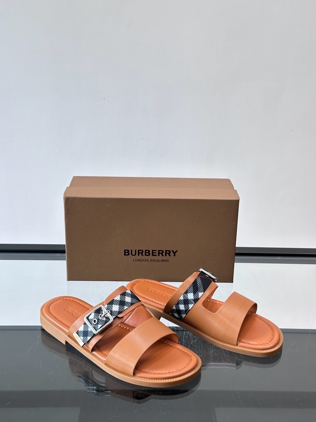 버버리 Burberry 슬리퍼