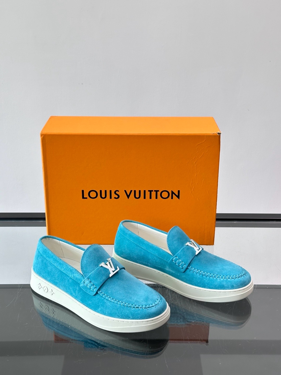 루이비통 Louis Vuitton 로퍼 슈즈