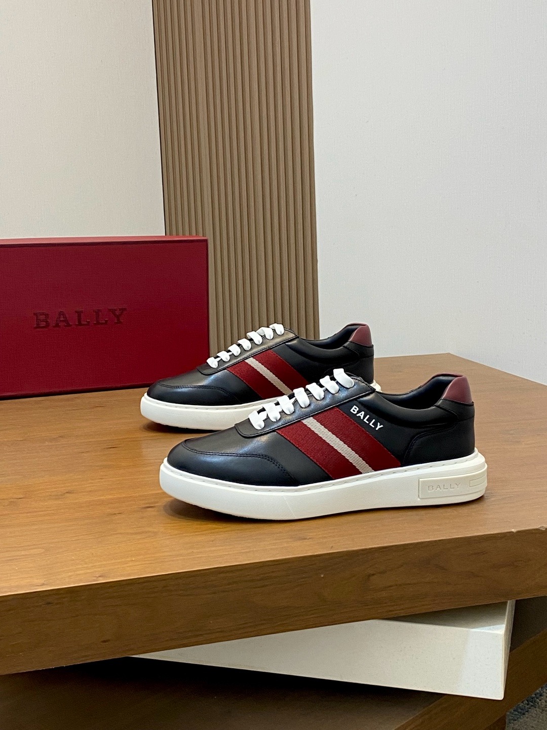 발리 Bally 스니커즈