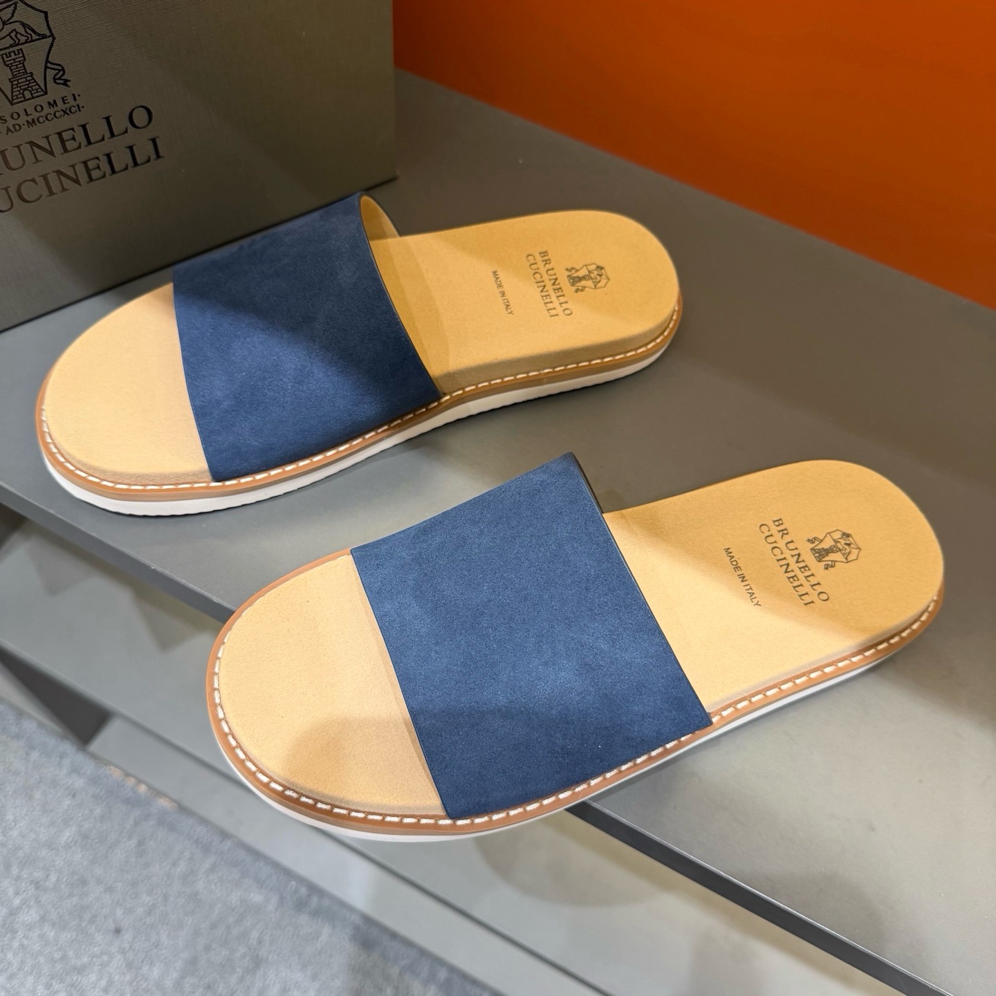 브루넬로 쿠치넬리 Brunello Cucinelli 슬리퍼