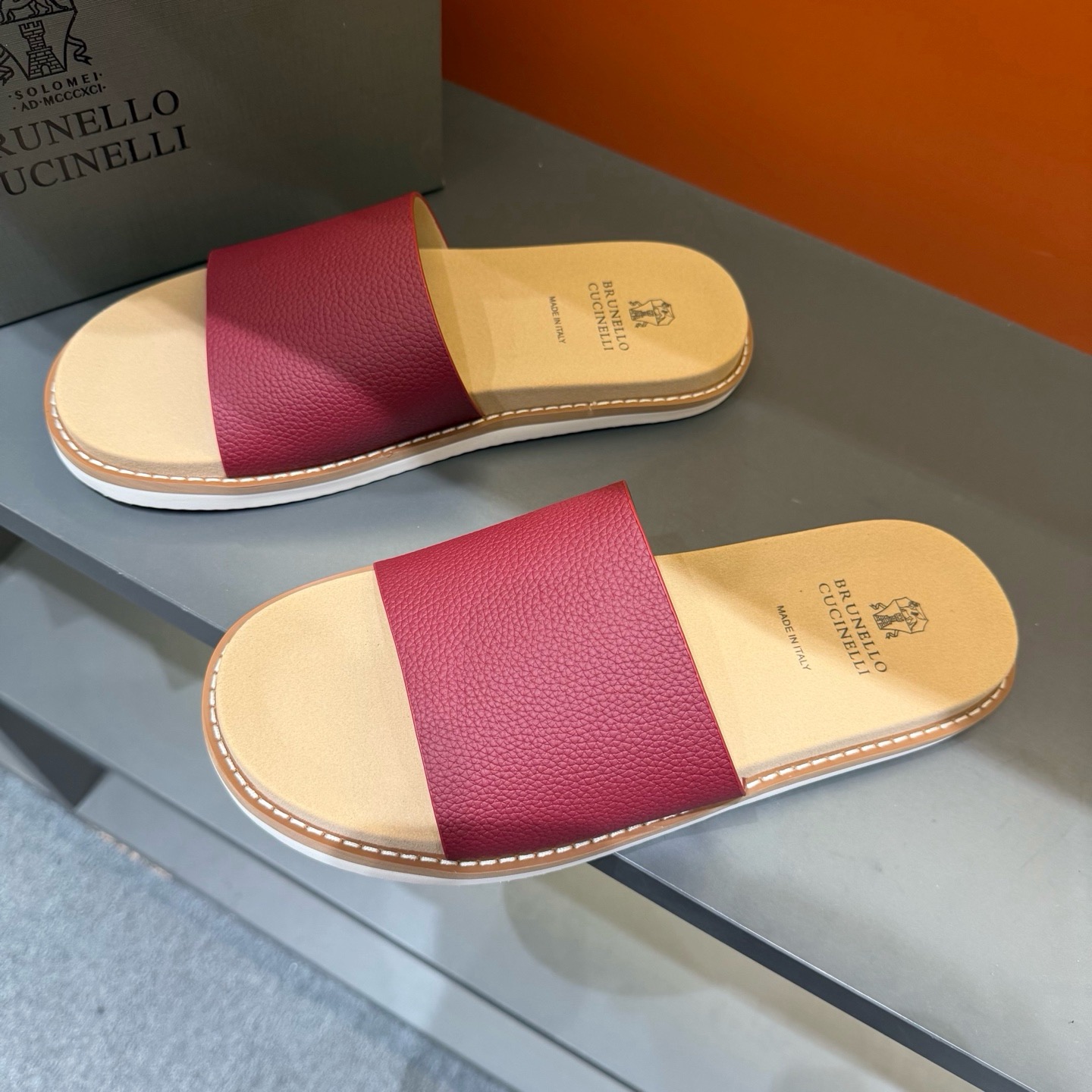브루넬로 쿠치넬리 Brunello Cucinelli 슬리퍼
