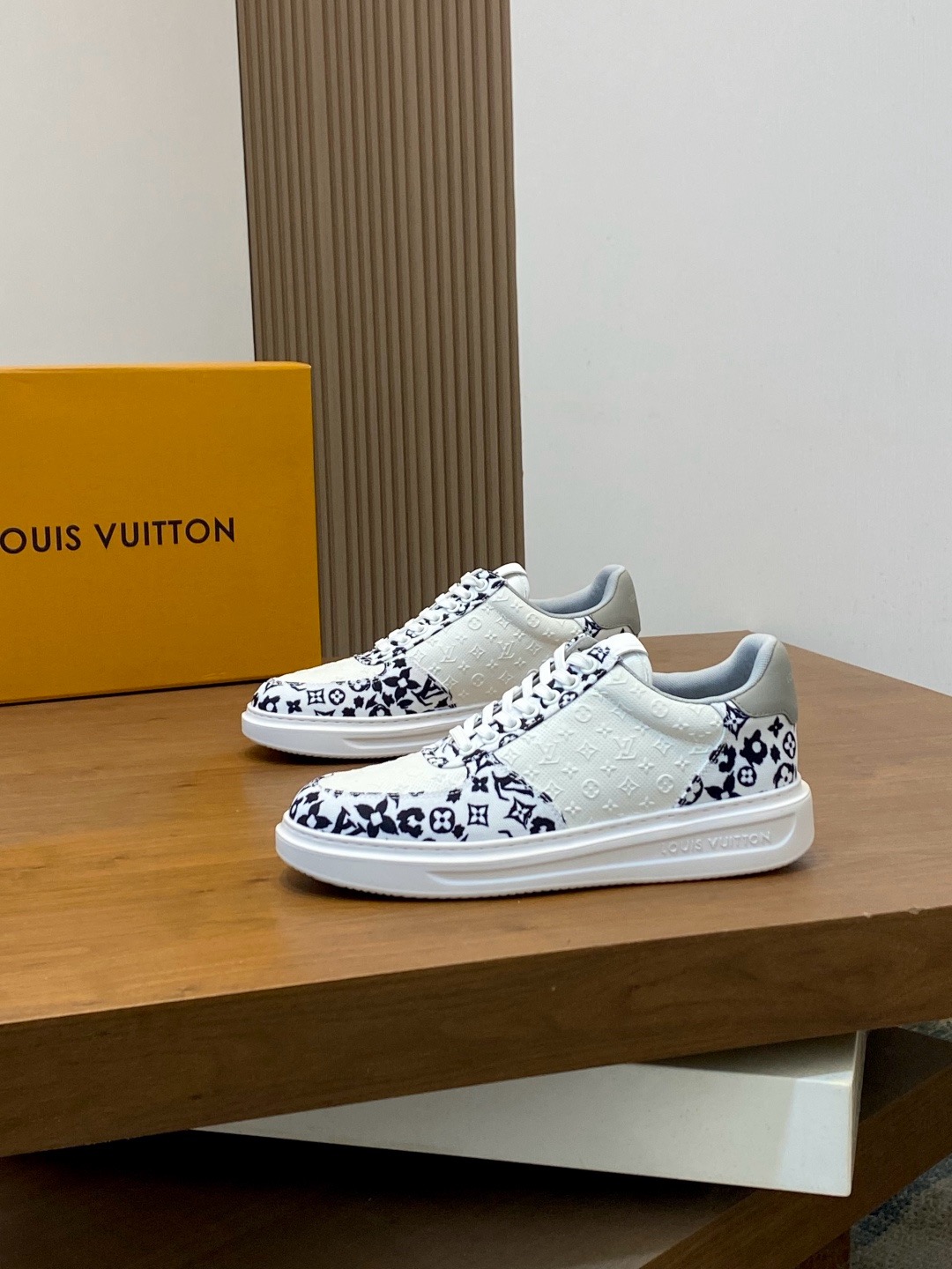 루이비통 Louis Vuitton Beverly Hills 스니커즈