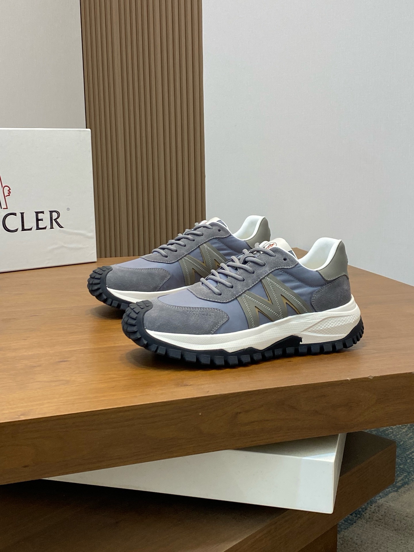 몽클레어 Moncler 스니커즈