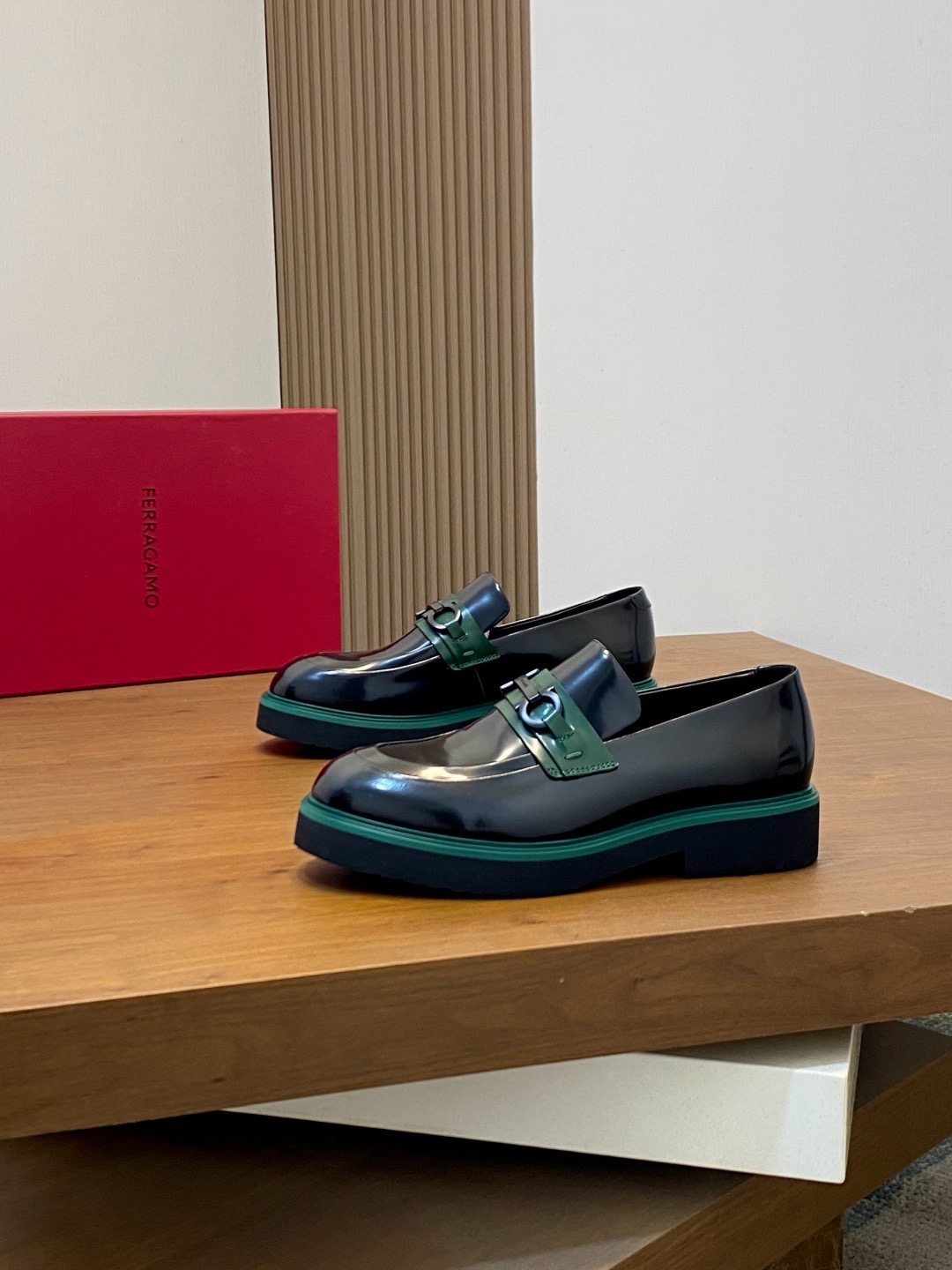 살바토레 페라가모 Salvatore Ferragamo 로퍼 슈즈