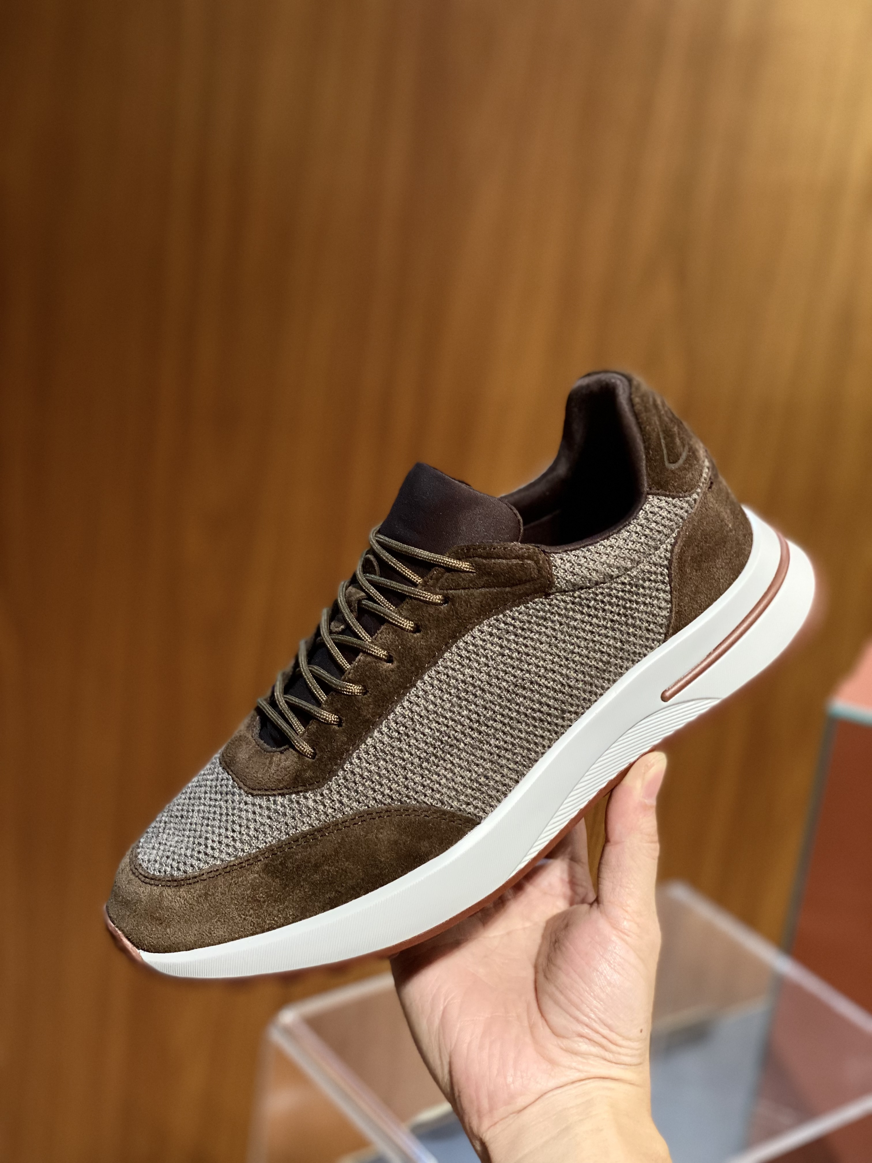 로로피아나 Loro Piana Week end Walk 스니커즈