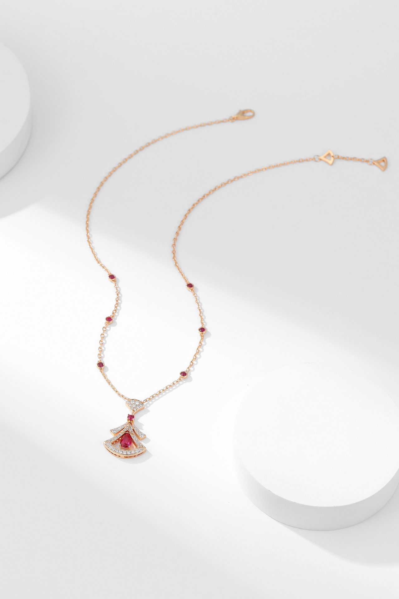 불가리 Bvlgari DIva`s dream 목걸이