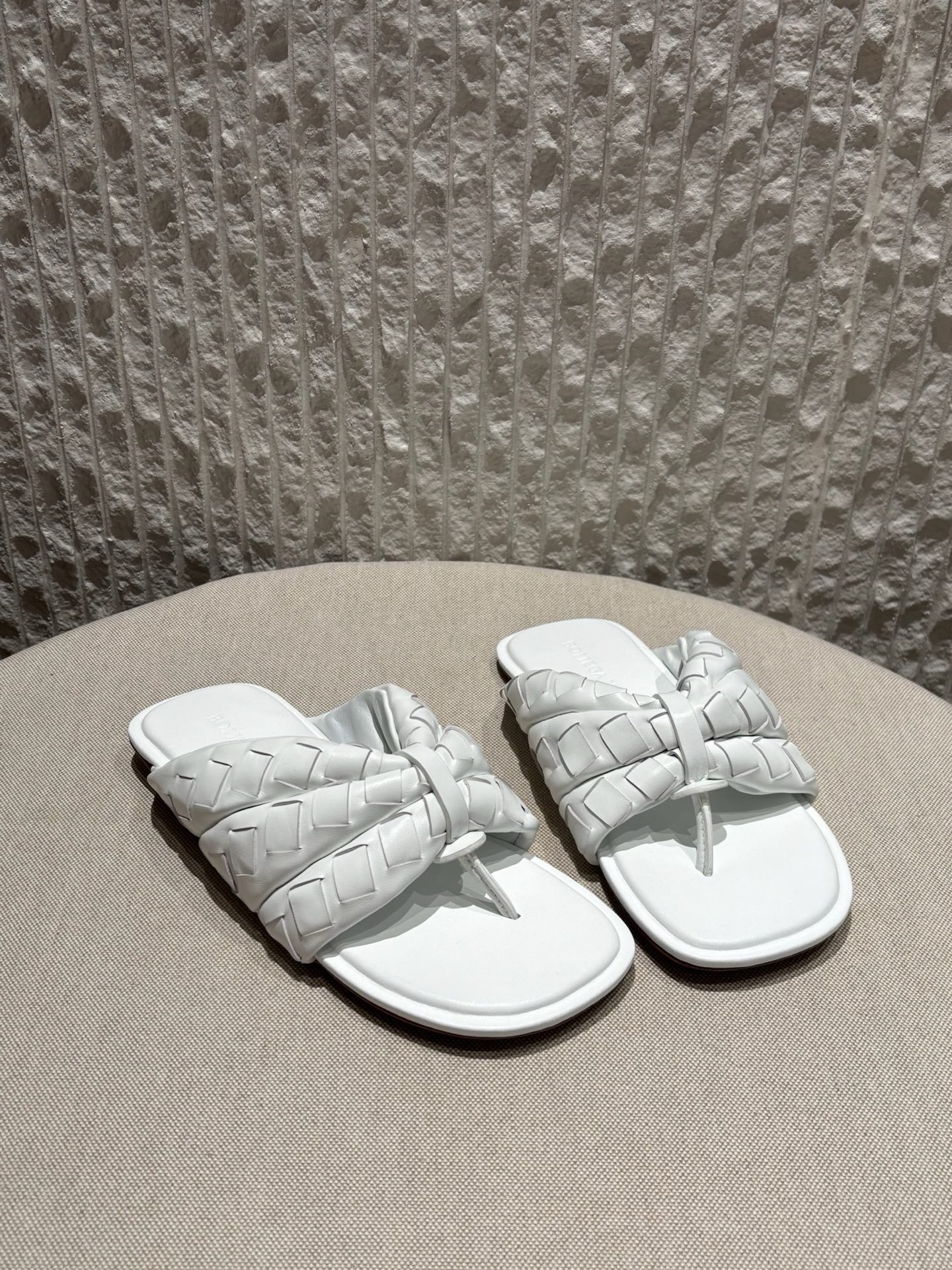 보테가 베네타 Bottega Veneta 슬리퍼 White