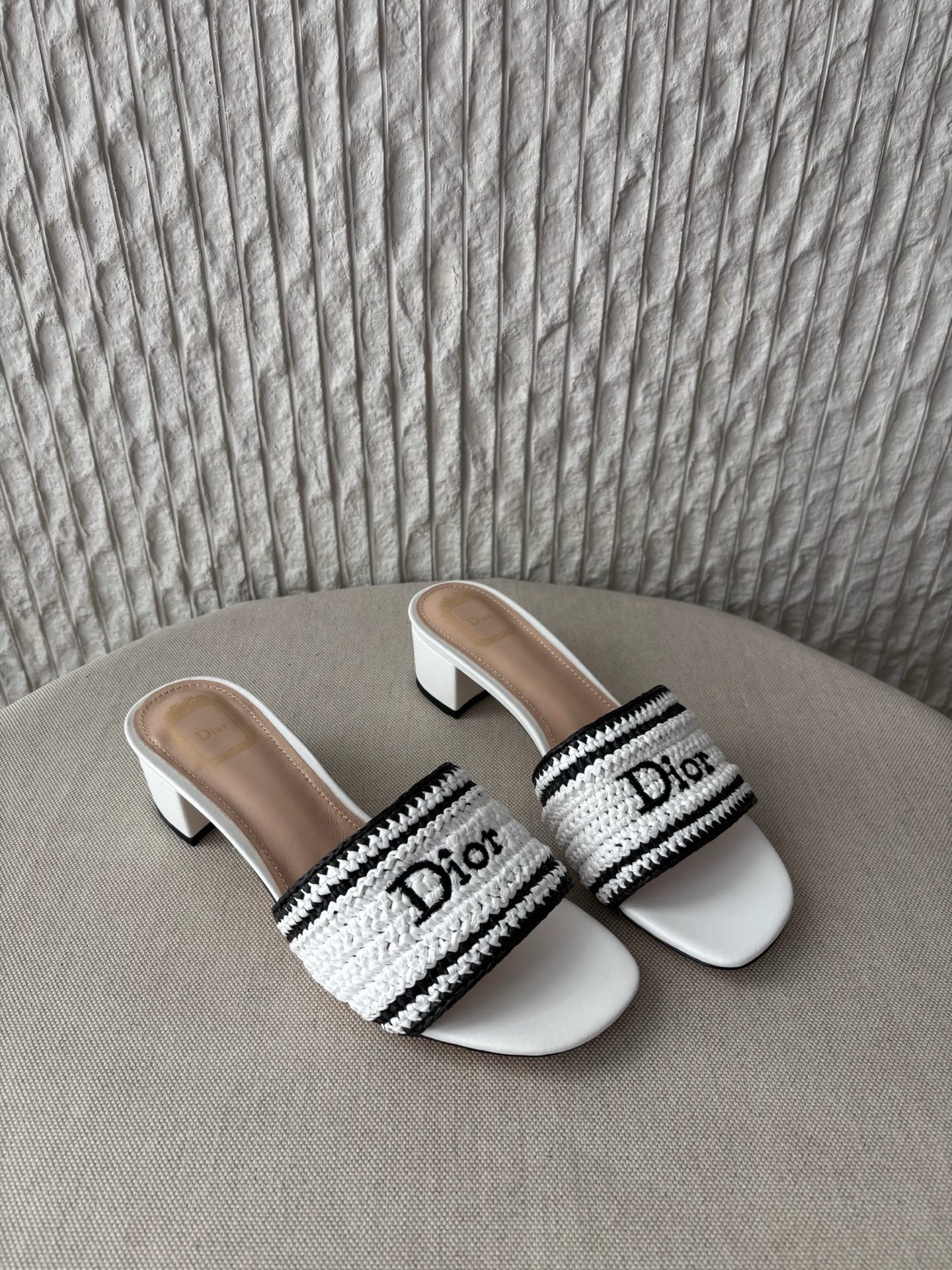 디올 Dior 슬리퍼