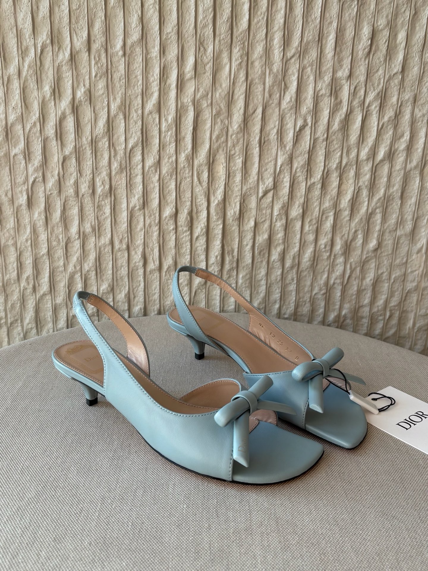 디올 Dior Bow 힐 슬링백 샌들 Blue