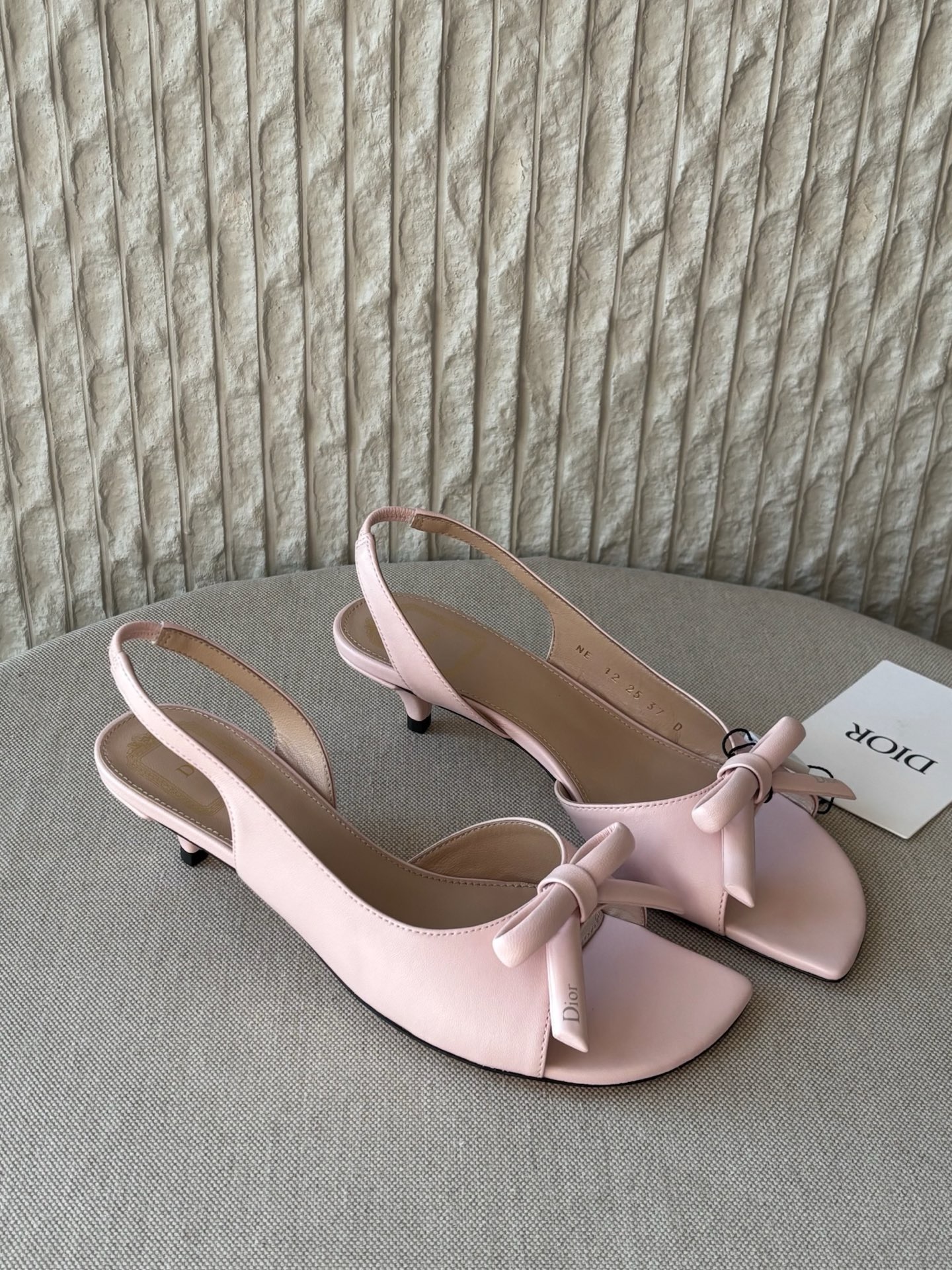 디올 Dior Bow 힐 슬링백 샌들 Pink