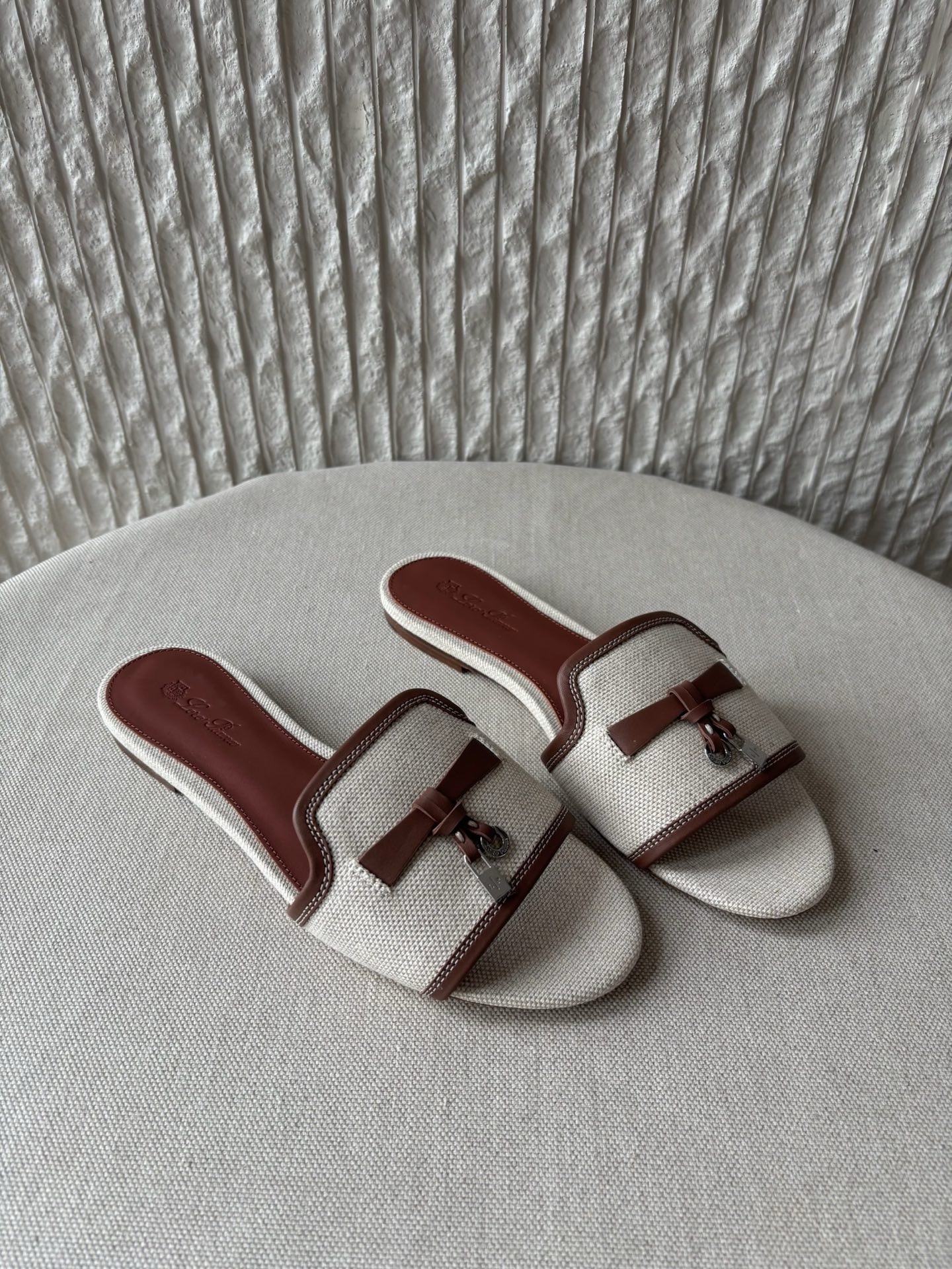 로로피아나 Loro Piana 슬리퍼