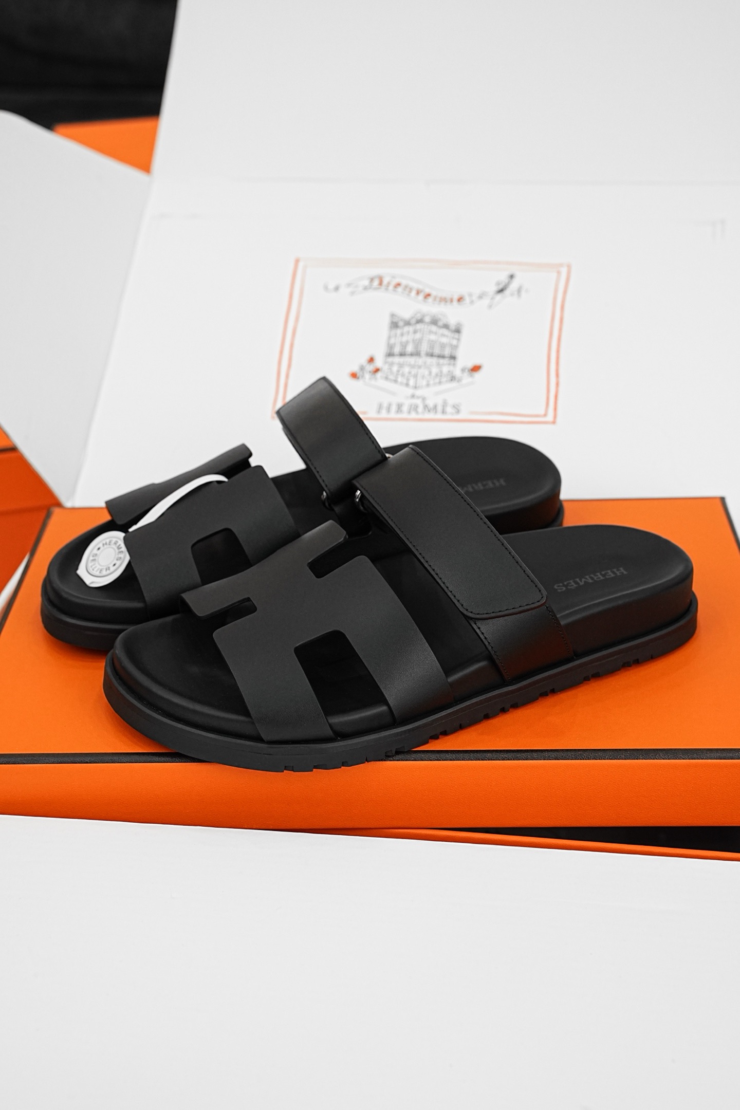 에르메스 Hermes Chypre 슬리퍼 Black