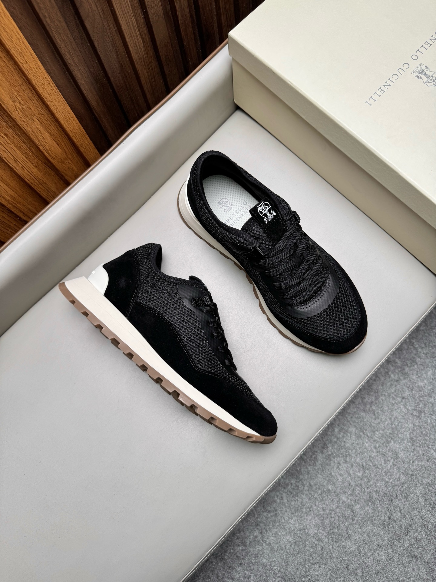 브루넬로 쿠치넬리 Brunello Cucinelli 스니커즈