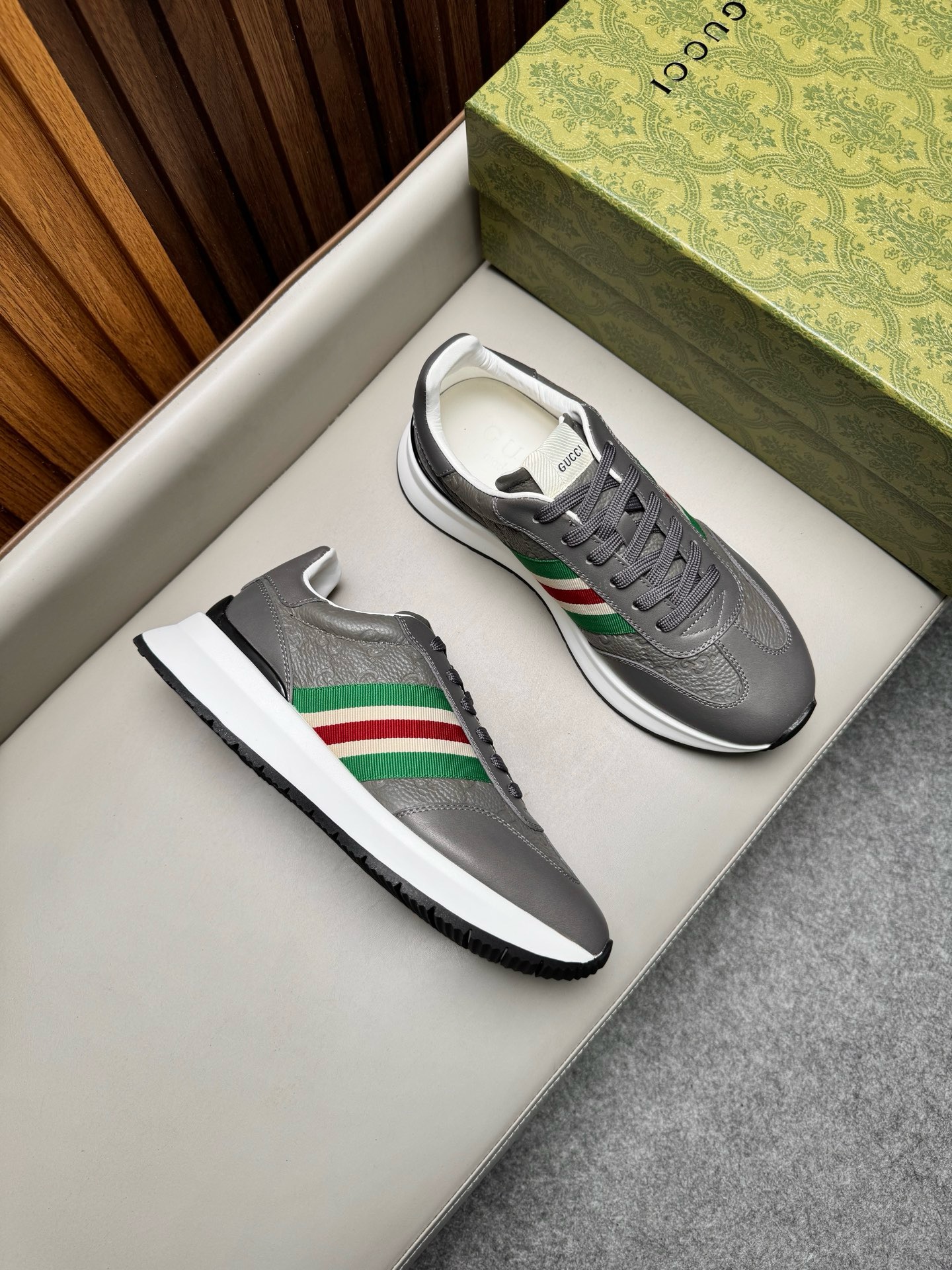 구찌 Gucci 스니커즈
