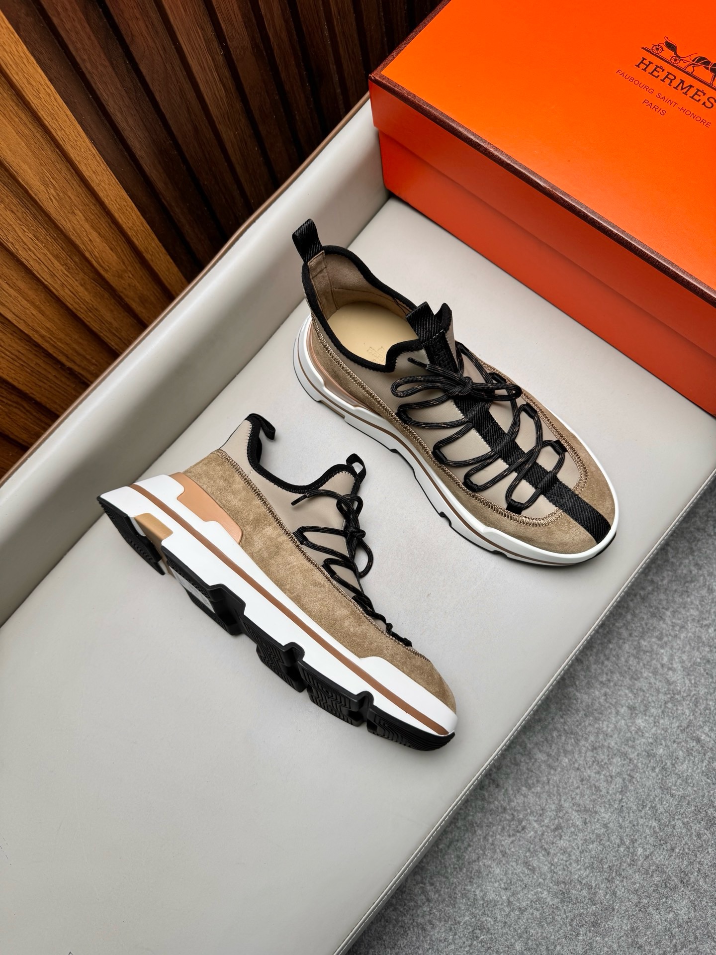 에르메스 Hermes Moove 스니커즈