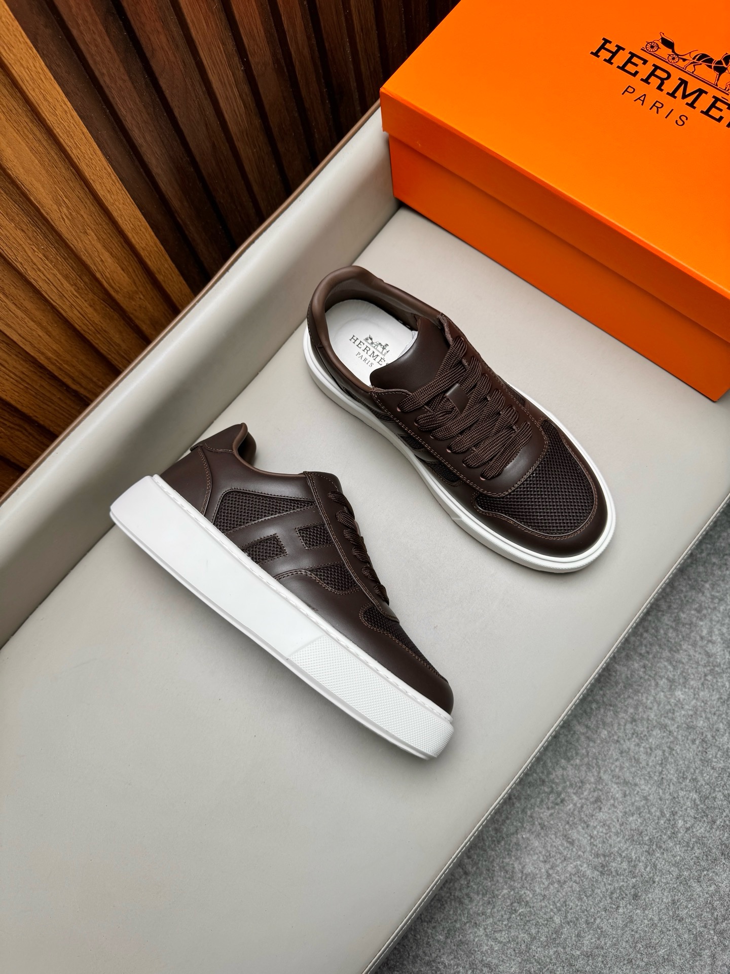 에르메스 Hermes 스니커즈